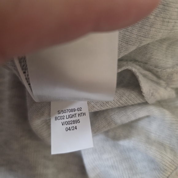 ⭐️40% Off⭐️ Old Navy Cropped Plush Ribbed Hoodie for Girls - Picture 11 of 11